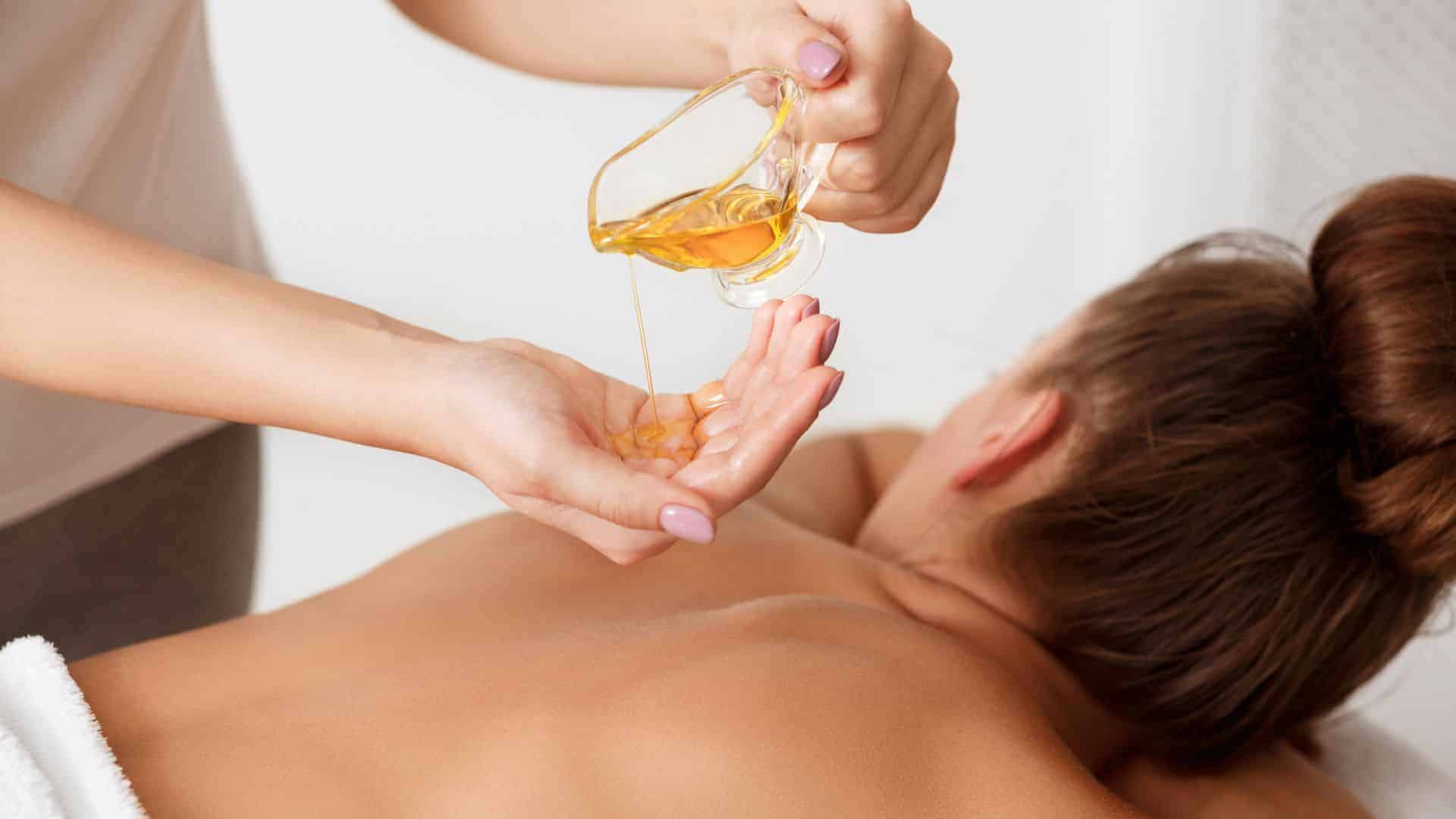 abhyanga-massage.jpg