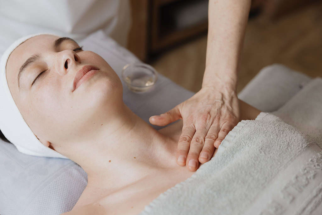 Saturnia Body & Face