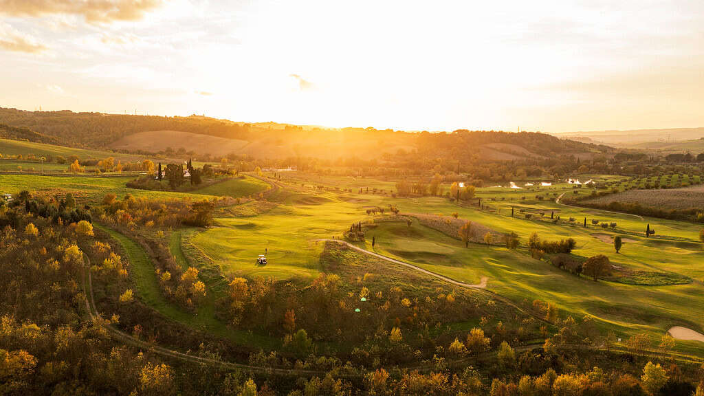 Golf Romantic Escape in Tuscany Golf Romantic Escape in Tuscany
